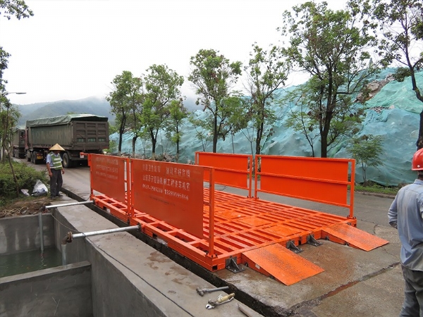 免基础工程洗车机